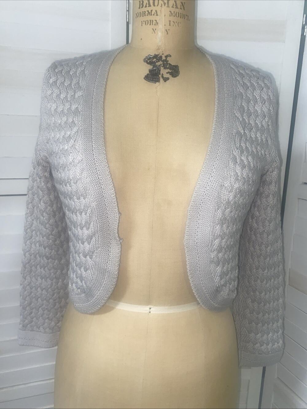 Banana Republic Shrug Cardigan Sweater Women's Bolero Long Sleeve Beige Medium